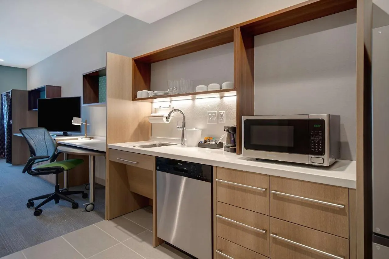 Home2 Suites By Hilton Las Vegas North 3*,