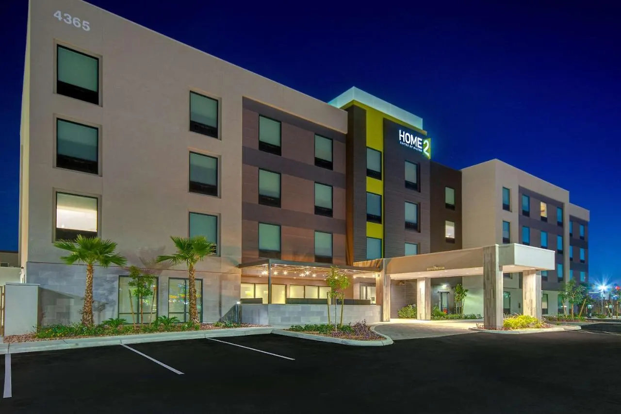 Home2 Suites By Hilton Las Vegas North 3*,